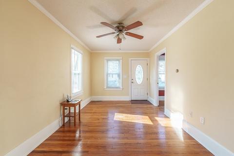 127 Webber St, Springfield, MA 01108 photo 2