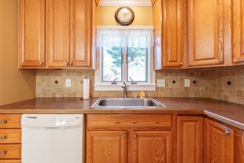 127 Webber St, Springfield, MA 01108 photo 16