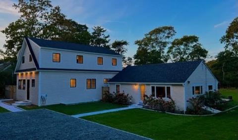 1 Paulding Ave, Oak Bluffs, MA 02557