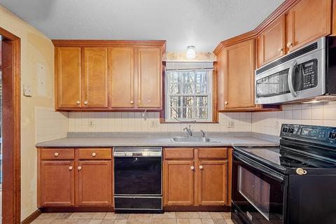 35 Sunset Ave, Derry, NH 03038 photo 8