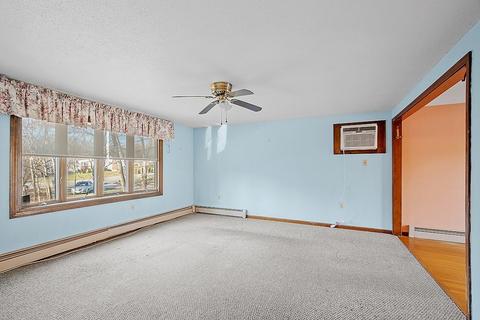 35 Sunset Ave, Derry, NH 03038 photo 3