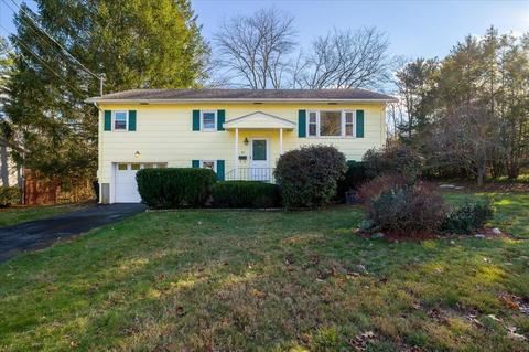 10 Malden Dr, Webster, MA 01570 photo 1