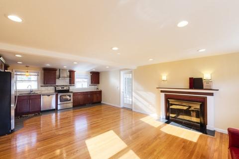 20 Briarcliff St, Springfield, MA 01128 photo 6