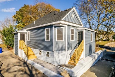 1318 Slade St, Fall River, MA 02721 photo 1