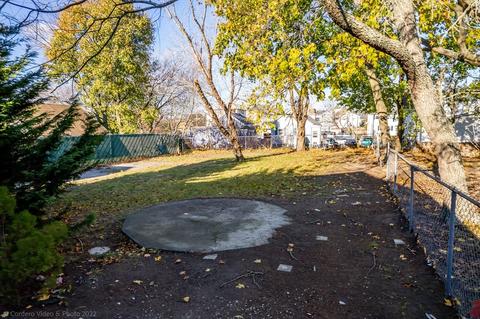 1318 Slade St, Fall River, MA 02721 photo 27