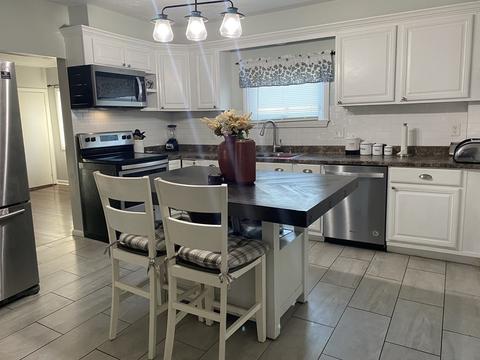 40 Elm St, Webster, MA 01570 photo 5