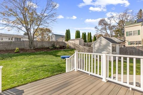 13 Glidden St, Beverly, MA 01915 photo 2