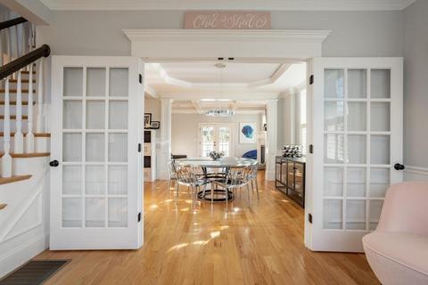 22 Hillside Ave, Needham, MA 02494 photo 5