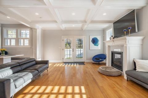 22 Hillside Ave, Needham, MA 02494 photo 8