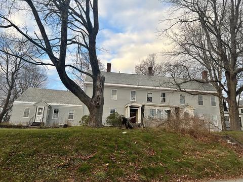 69-75 Lynde, Gardner, MA 01440