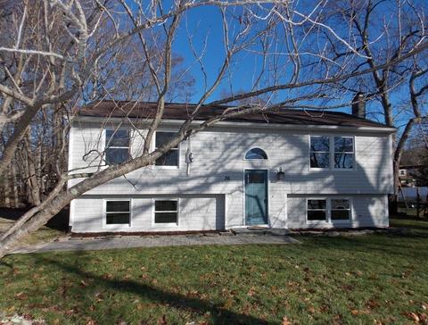 36 Wakefield Ave, Webster, MA 01570 photo 3
