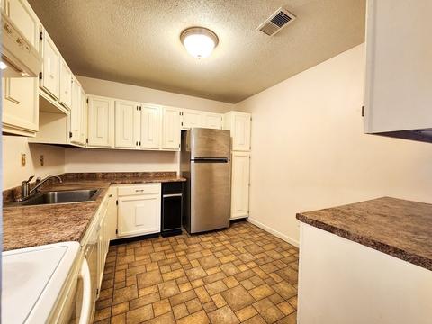 4700 N Main St #1A, Fall River, MA 02720 photo 9
