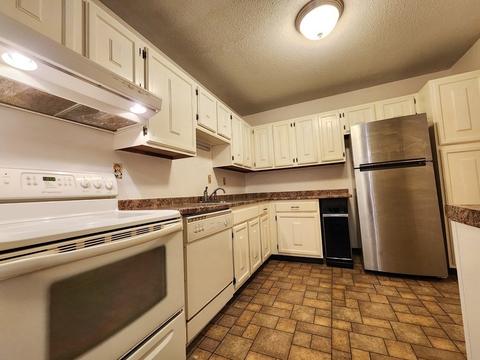 4700 N Main St #1A, Fall River, MA 02720 photo 8