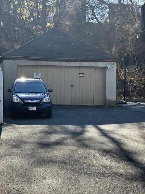 268 E Main St, Chicopee, MA 01020 photo 4