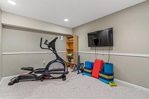 28 Ledgewood Dr, Dover, MA 02030 photo 32