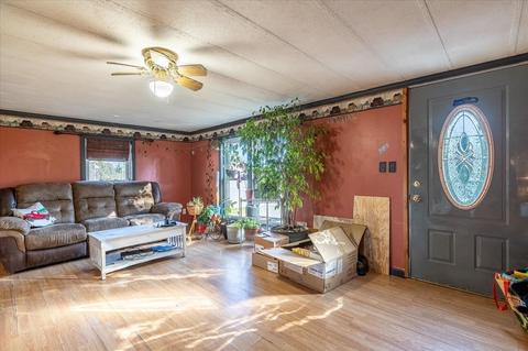 4 3rd Ave, Ware, MA 01082 photo 8