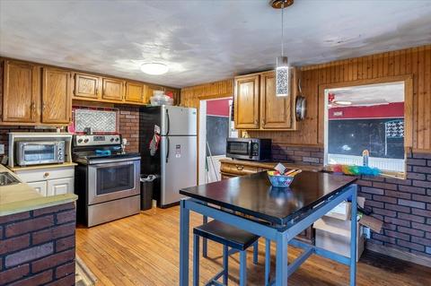 4 3rd Ave, Ware, MA 01082 photo 4