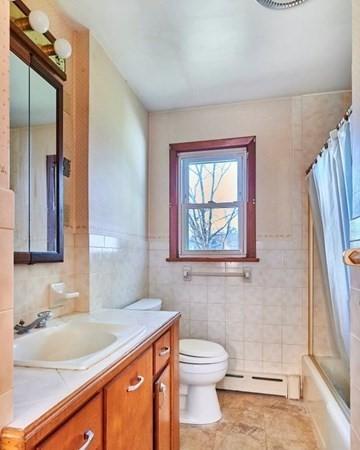 10 Alden St, Easthampton, MA 01027 photo 14