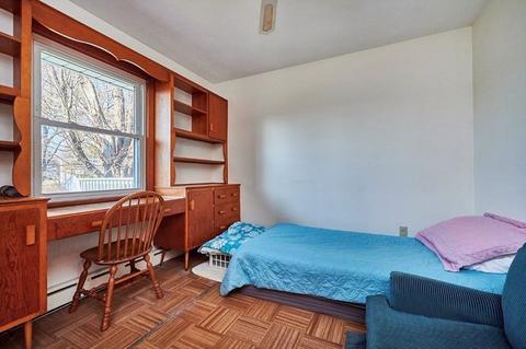 10 Alden St, Easthampton, MA 01027 photo 8