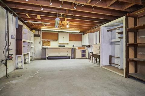 10 Alden St, Easthampton, MA 01027 photo 17