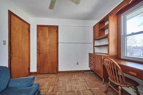 10 Alden St, Easthampton, MA 01027 photo 9