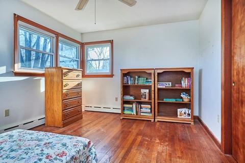 10 Alden St, Easthampton, MA 01027 photo 11