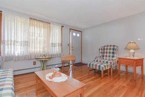 21 Edlin St, Worcester, MA 01603 photo 3
