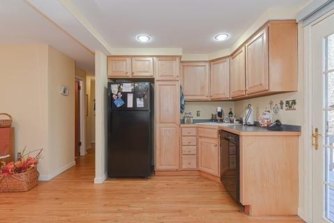 21 Edlin St, Worcester, MA 01603 photo 11