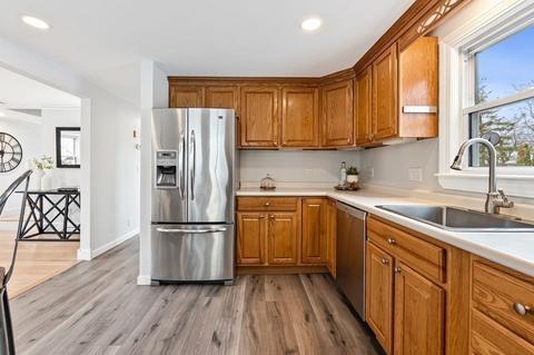 10 Cole Rd, Danvers, MA 01923 photo 9