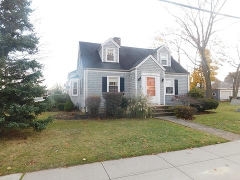 473 Langley St, Fall River, MA 02720 photo 2