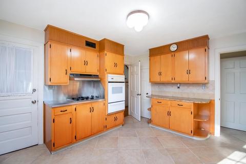 43 Maple Rd, Longmeadow, MA 01106 photo 9