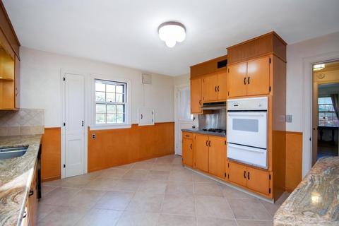 43 Maple Rd, Longmeadow, MA 01106 photo 10