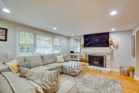39 Michael Rd, Dedham, MA 02026 photo 4