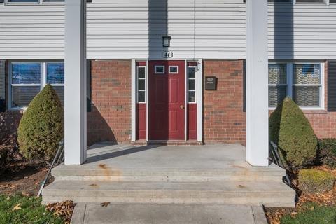 44 Colonial Cir #B, Chicopee, MA 01020 photo 14