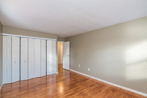 44 Colonial Cir #B, Chicopee, MA 01020 photo 9