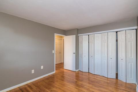 44 Colonial Cir #B, Chicopee, MA 01020 photo 19