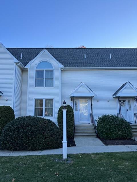 35 Pilgrim Village Rd #1502, Taunton, MA 02780