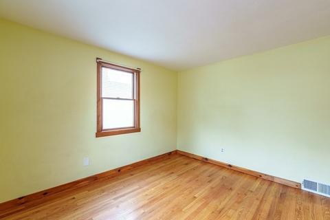 49 Ambrose St, Springfield, MA 01109 photo 21