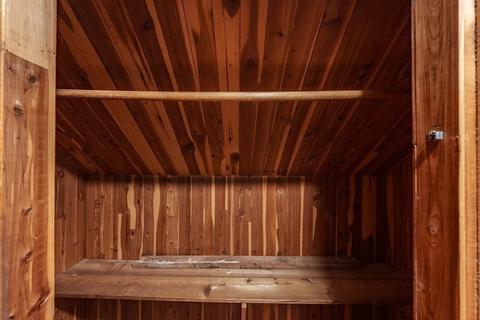 49 Ambrose St, Springfield, MA 01109 photo 25