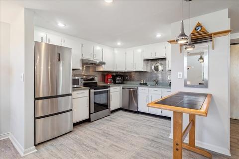 14 Locust St #3F, Everett, MA 02149 photo 17