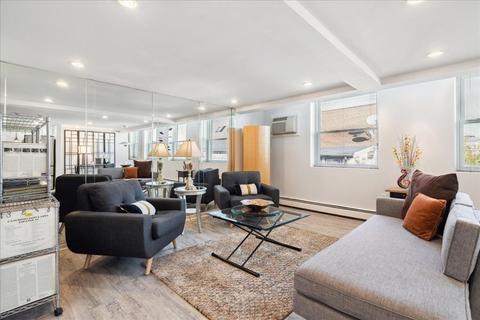 14 Locust St #3F, Everett, MA 02149 photo 5