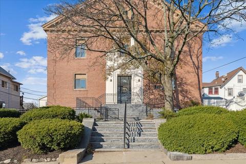 14 Locust St #3F, Everett, MA 02149 photo 2