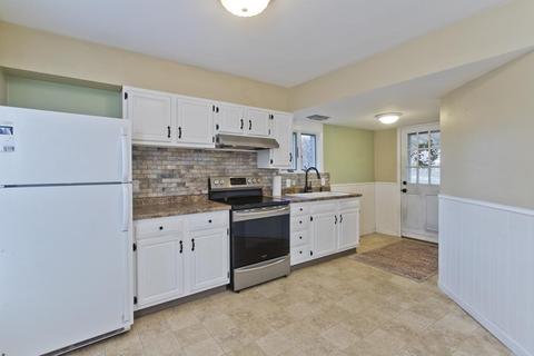 250 Britton St, Chicopee, MA 01020 photo 11