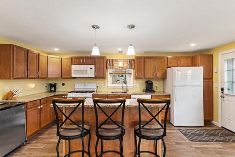75 Nancy Ave, Dracut, MA 01826 photo 7