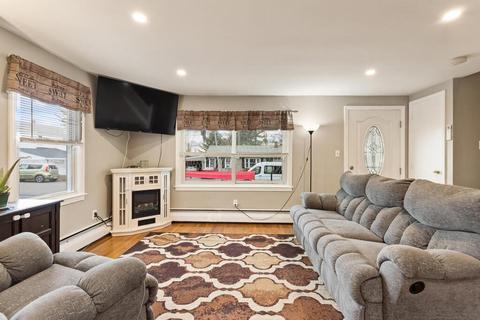 75 Nancy Ave, Dracut, MA 01826 photo 3