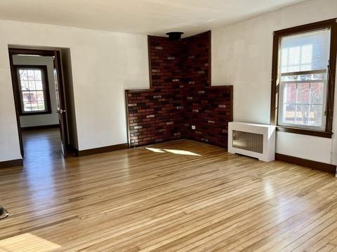 305 Thompson Rd, Webster, MA 01570 photo 4