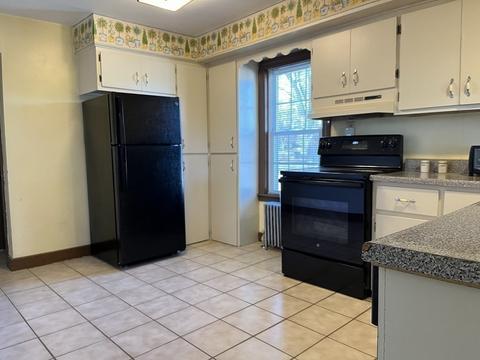 305 Thompson Rd, Webster, MA 01570 photo 6