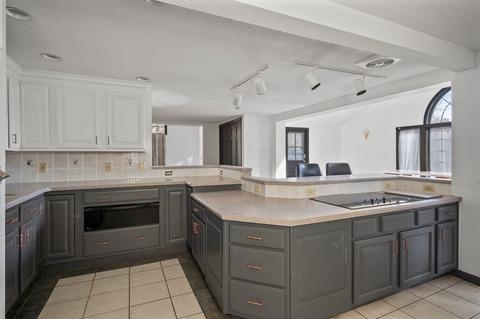 56 Rosedale Ave, Springfield, MA 01128 photo 10