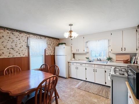 109 Roy St, Springfield, MA 01104 photo 6