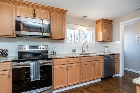 11 Intervale Rd, Springfield, MA 01118 photo 1